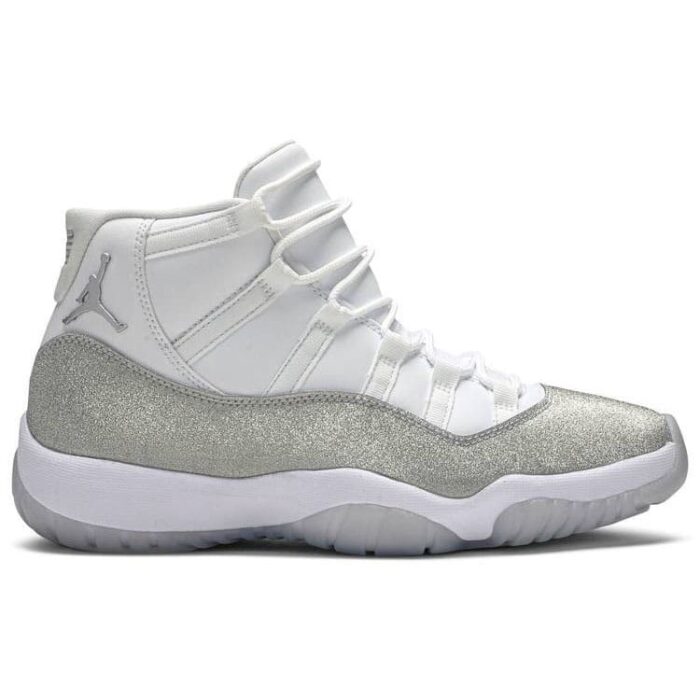 Air Jordan 11 Retro 'Vast Grey' AR0715-100