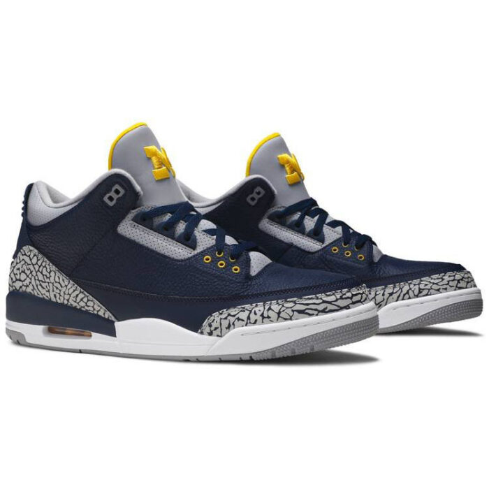 Air Jordan 3 Retro Michigan PE AJ3 820064 2